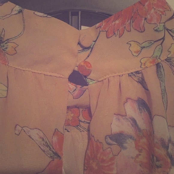 A TRUE ROMANCE FROM NIEMAN MARCUS WHAT A CLASSIC BEAUTY - Picture 7 of 8